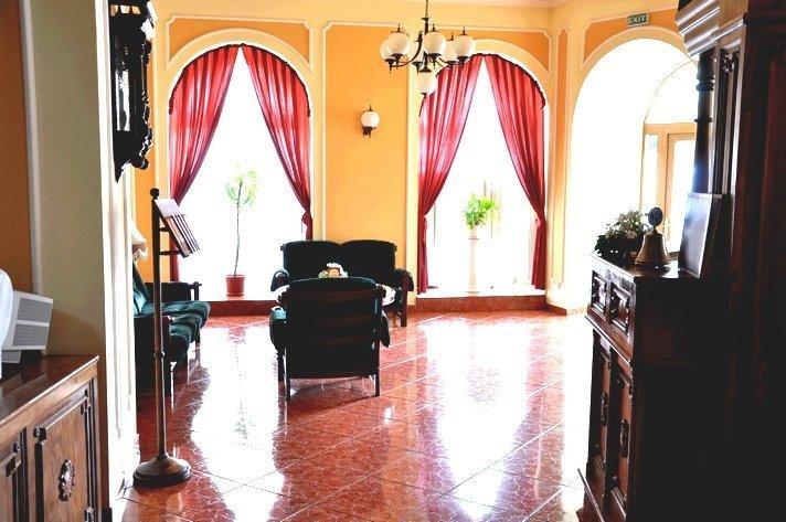 Hotel Astoria Сату Маре Екстериор снимка