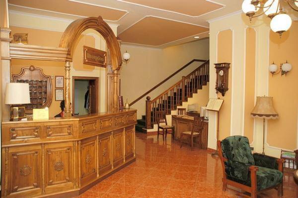 Hotel Astoria Сату Маре Екстериор снимка